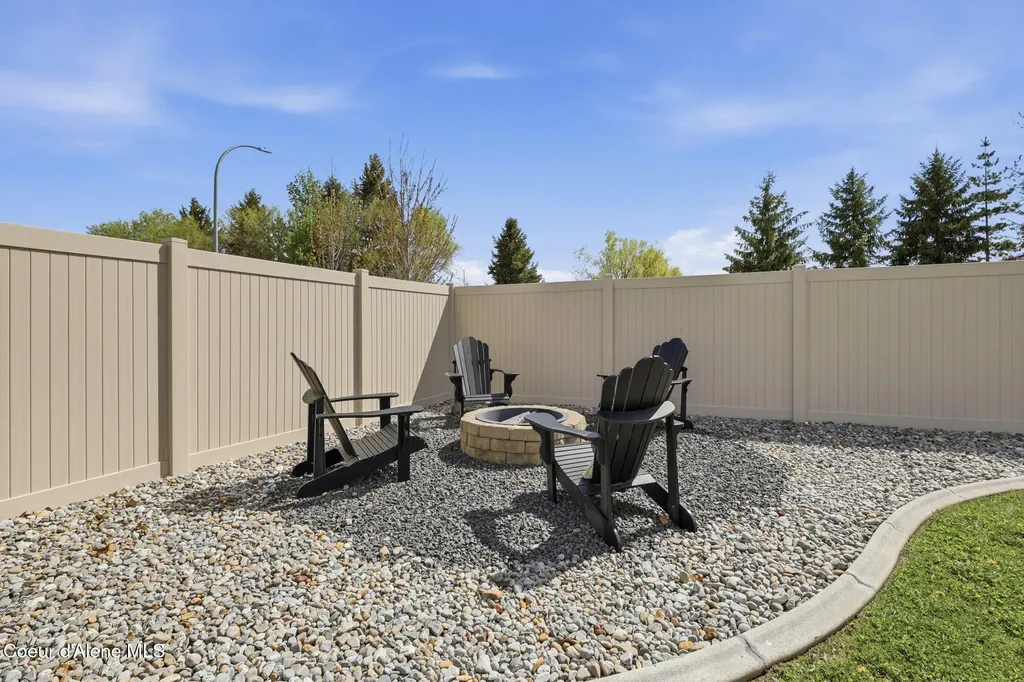 4495 N May Ella Loop Post Falls ID 83854