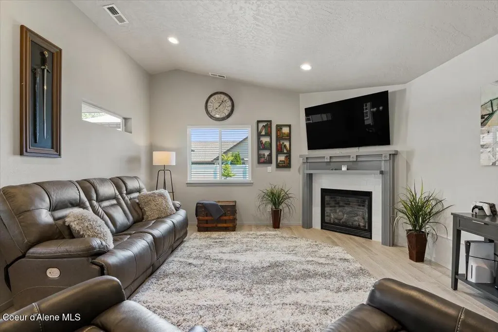 10456 N Murcia Lane Hayden ID 83835