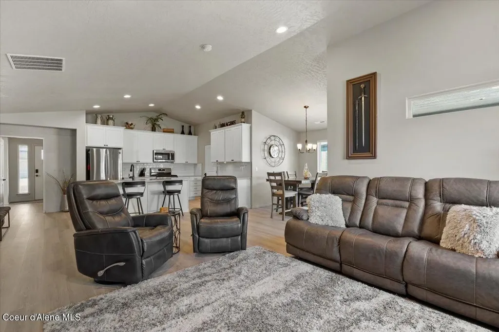10456 N Murcia Lane Hayden ID 83835