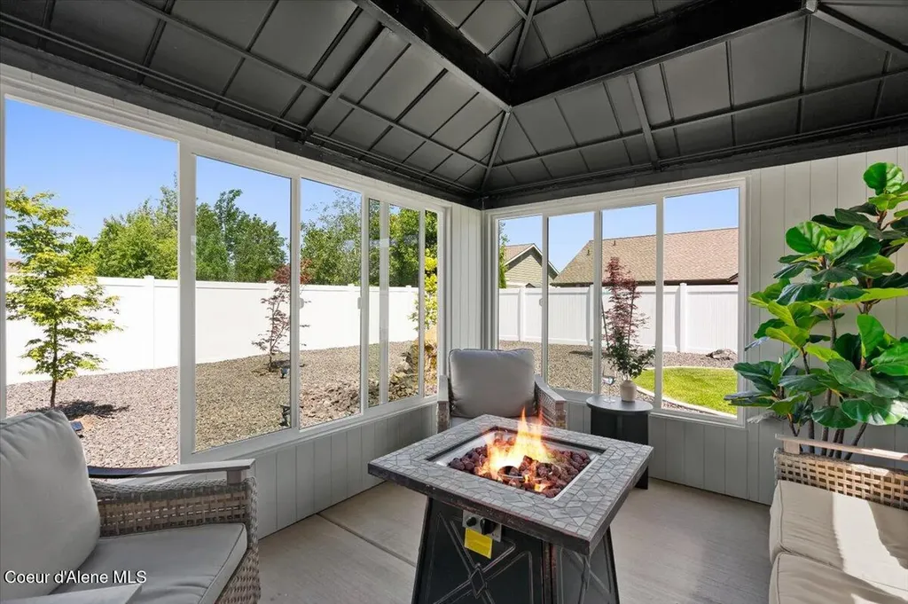 10456 N Murcia Lane Hayden ID 83835