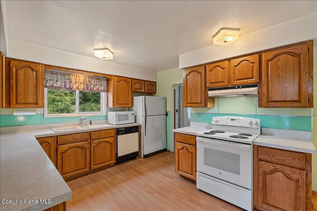 2122 Nine Mile Road Wallace ID 83873
