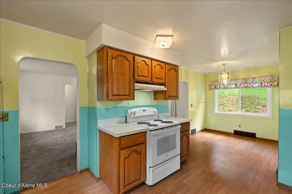 2122 Nine Mile Road Wallace ID 83873