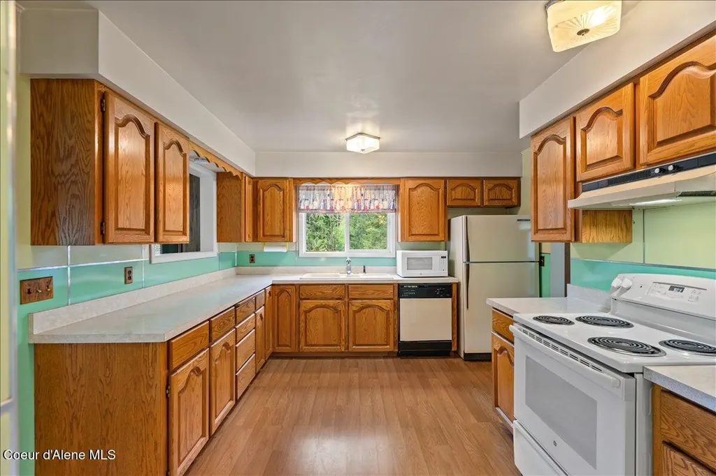 2122 Nine Mile Road Wallace ID 83873