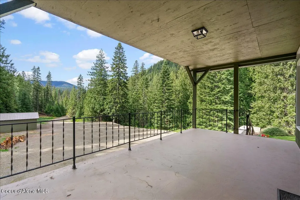 2122 Nine Mile Road Wallace ID 83873