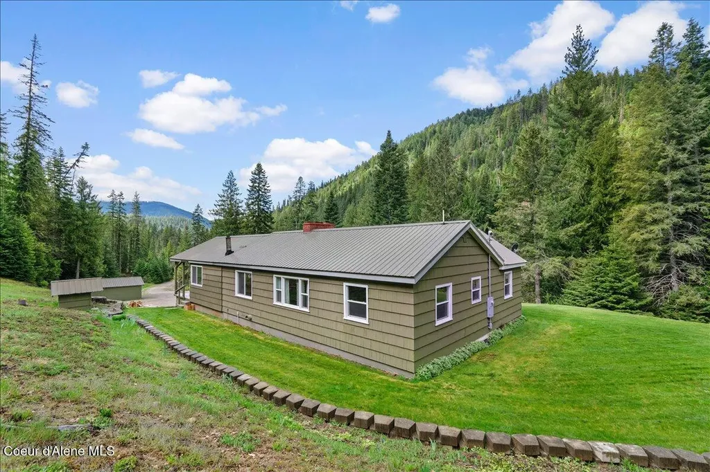 2122 Nine Mile Road Wallace ID 83873