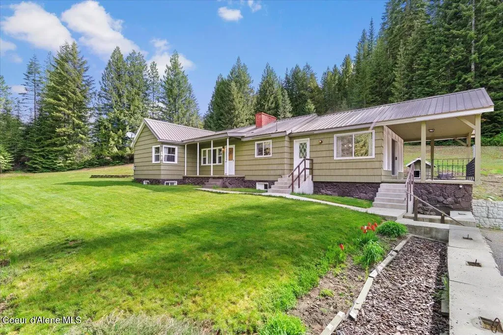 2122 Nine Mile Road Wallace ID 83873