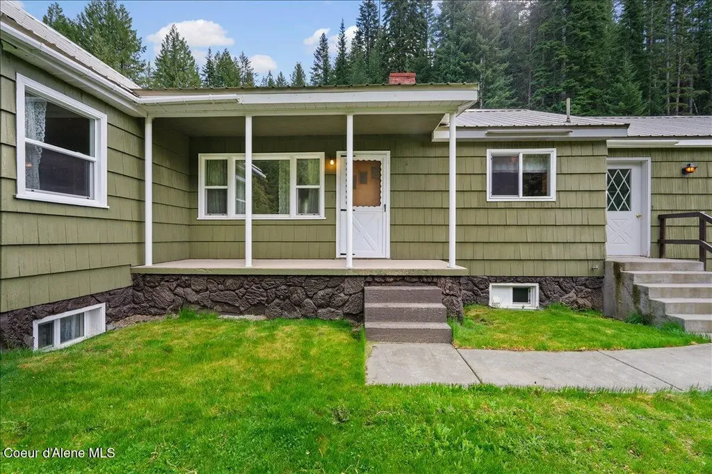 2122 Nine Mile Road Wallace ID 83873