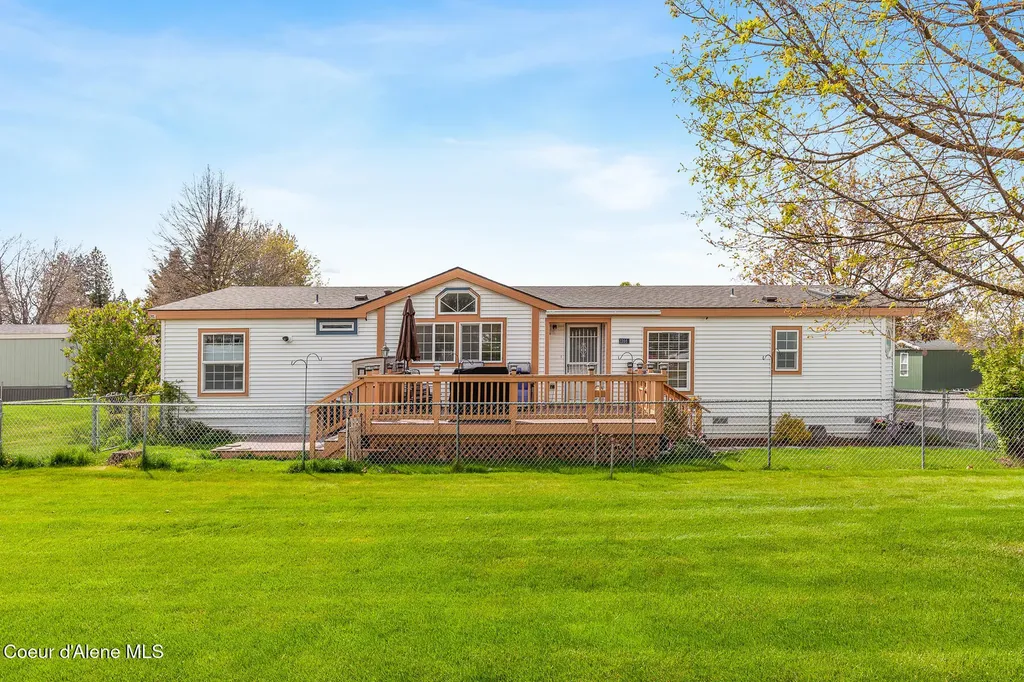 2204 W Pellinore Way Post Falls ID 83854