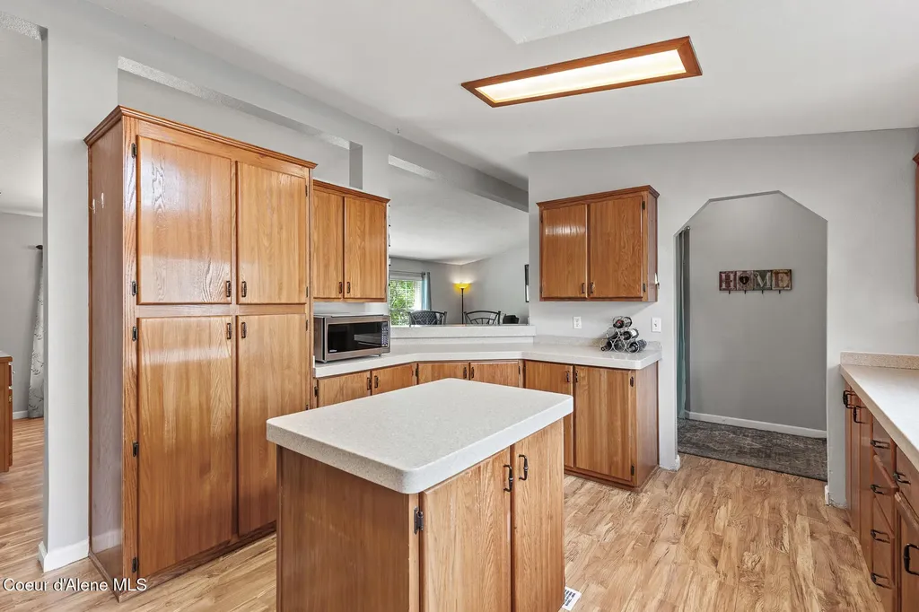 2204 W Pellinore Way Post Falls ID 83854