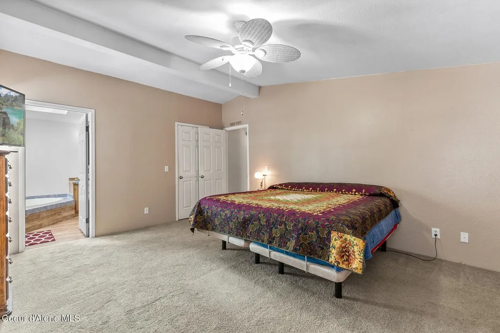 2204 W Pellinore Way Post Falls ID 83854