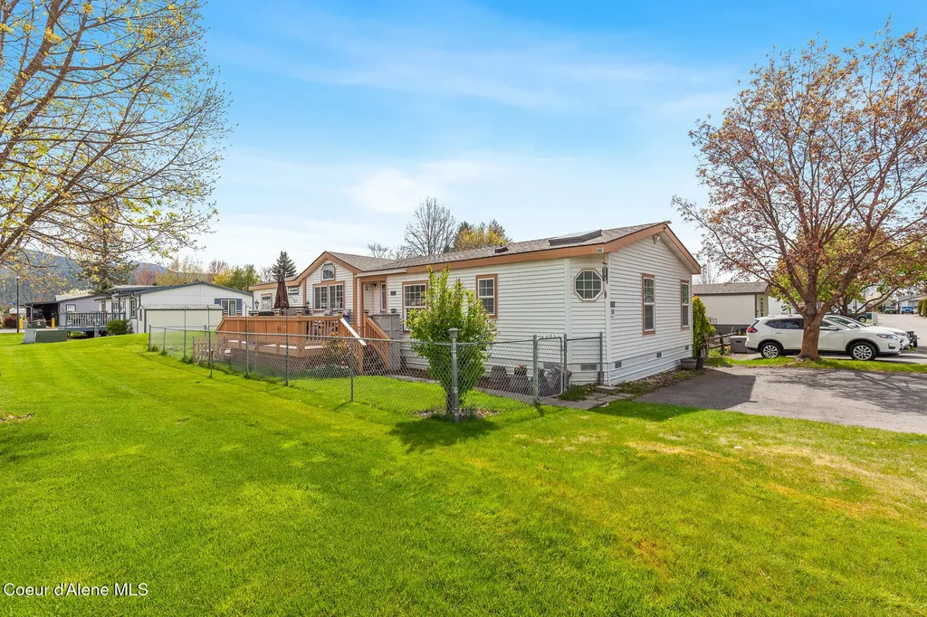 2204 W Pellinore Way Post Falls ID 83854