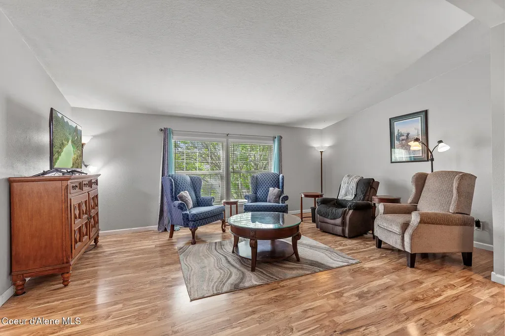 2204 W Pellinore Way Post Falls ID 83854
