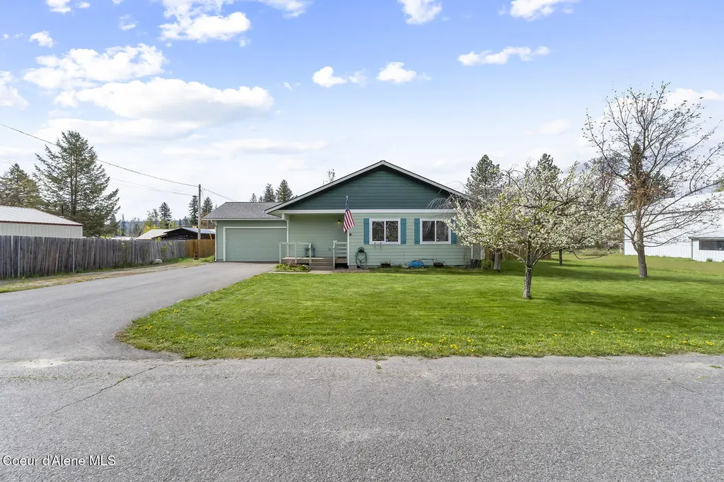 372 Glidden Avenue Priest River ID 83856