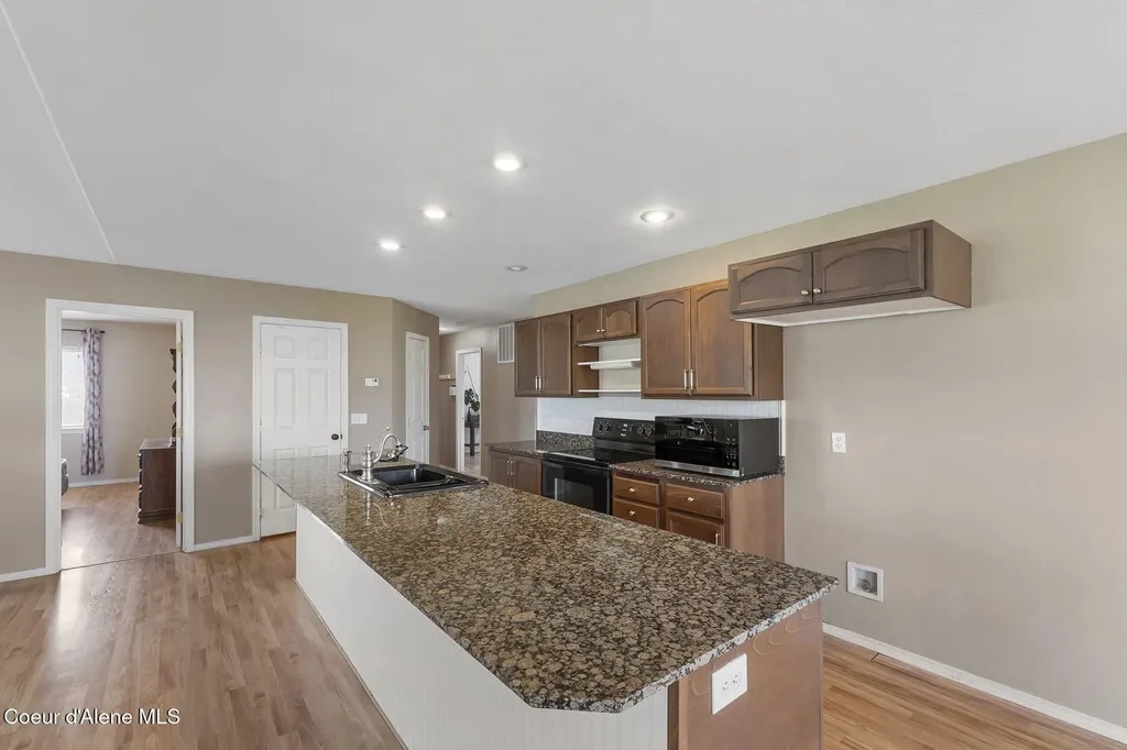 372 Glidden Avenue Priest River ID 83856