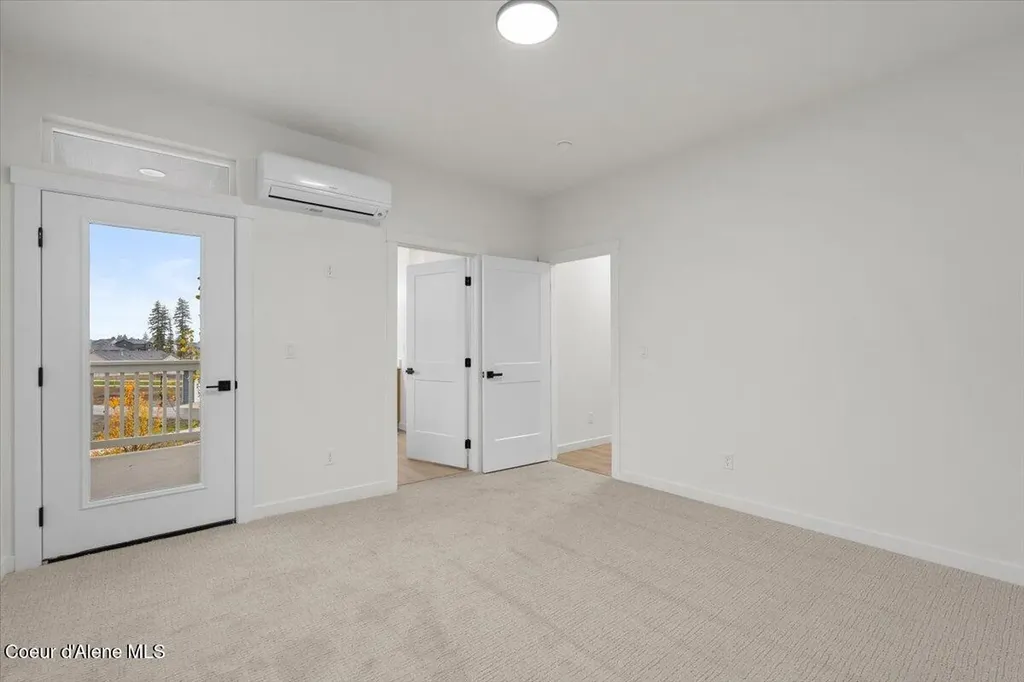342 E Grosbeak Avenue Hayden ID 83835