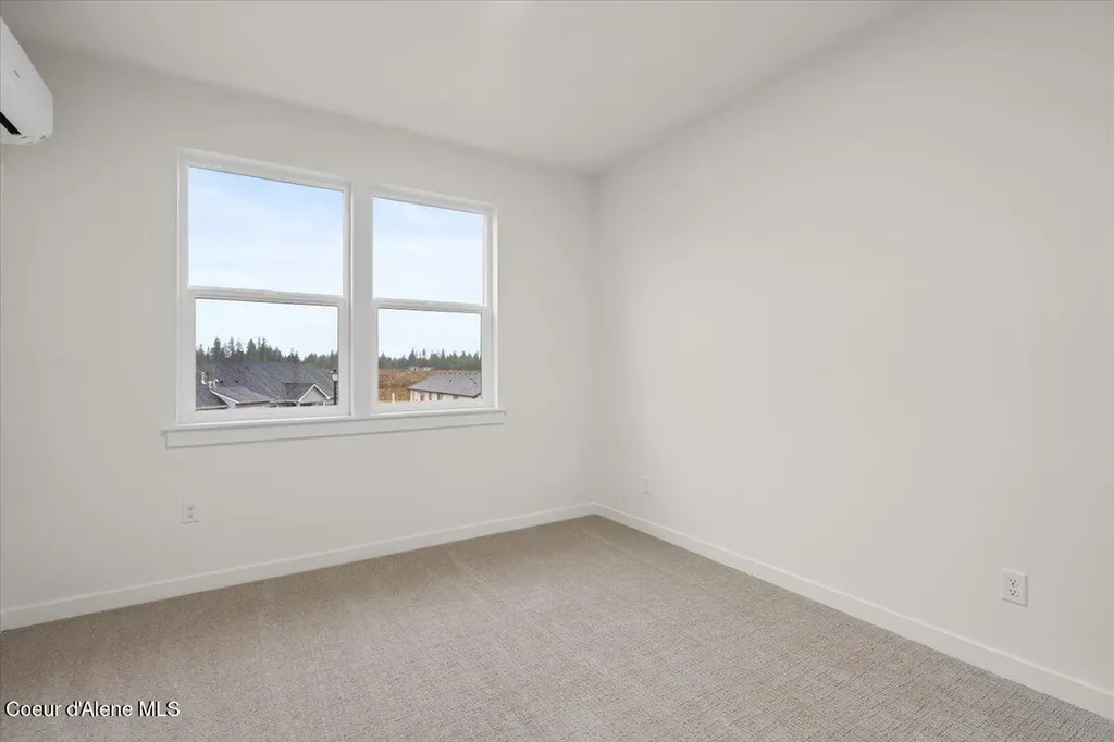 336 E Grosbeak Avenue Hayden ID 83835