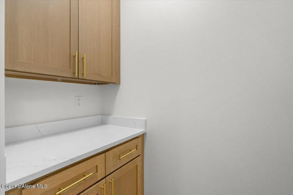 336 E Grosbeak Avenue Hayden ID 83835