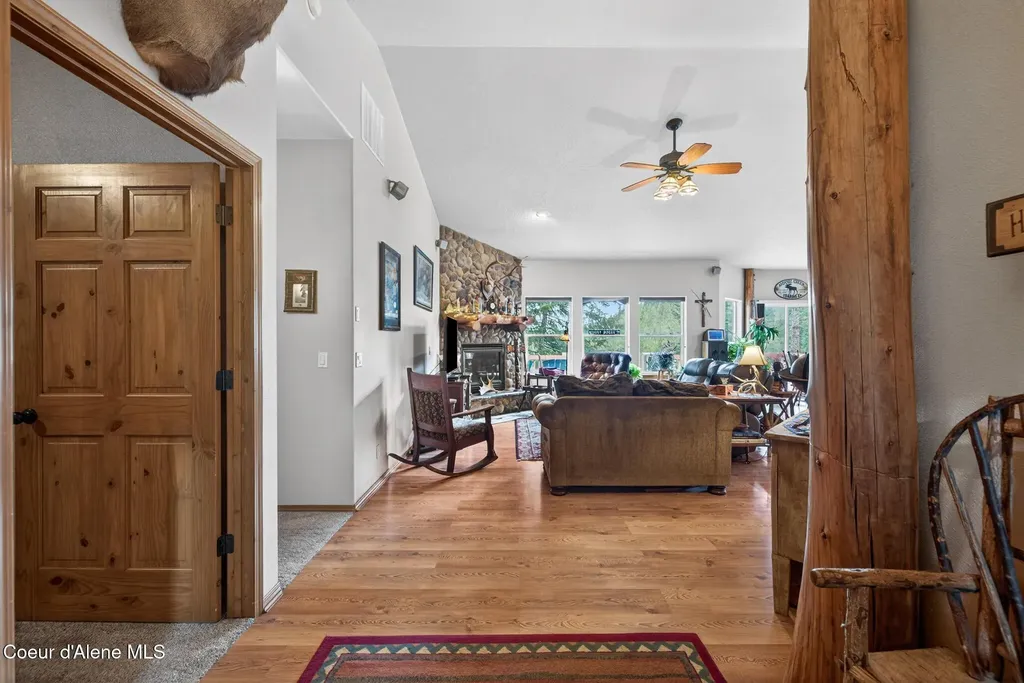 17461 N Right Fork Road Hauser ID 83854