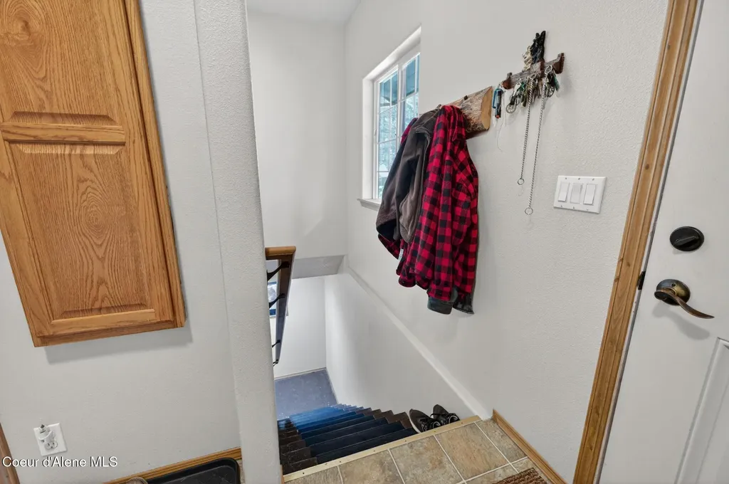 17461 N Right Fork Road Hauser ID 83854