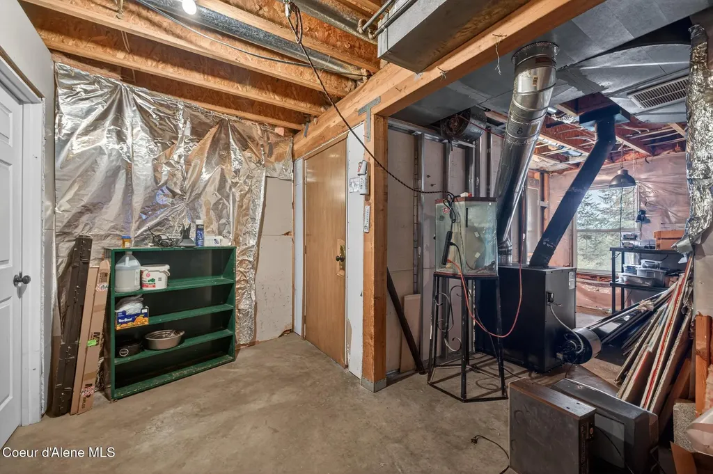17461 N Right Fork Road Hauser ID 83854