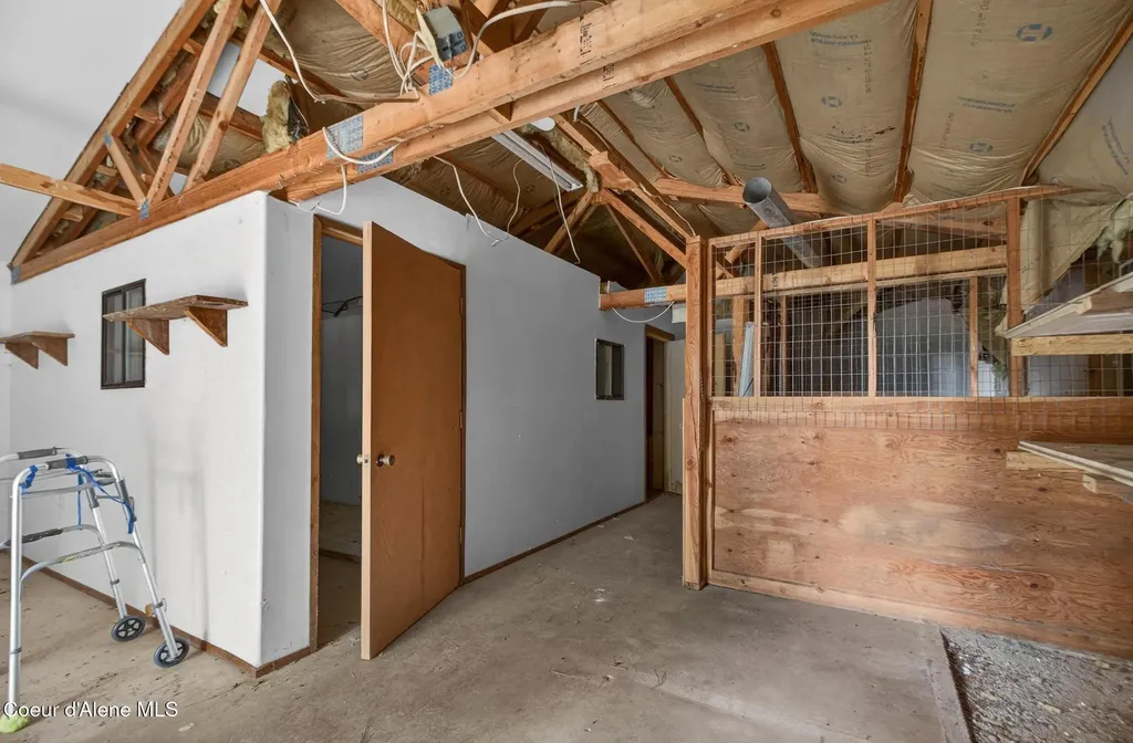 17461 N Right Fork Road Hauser ID 83854