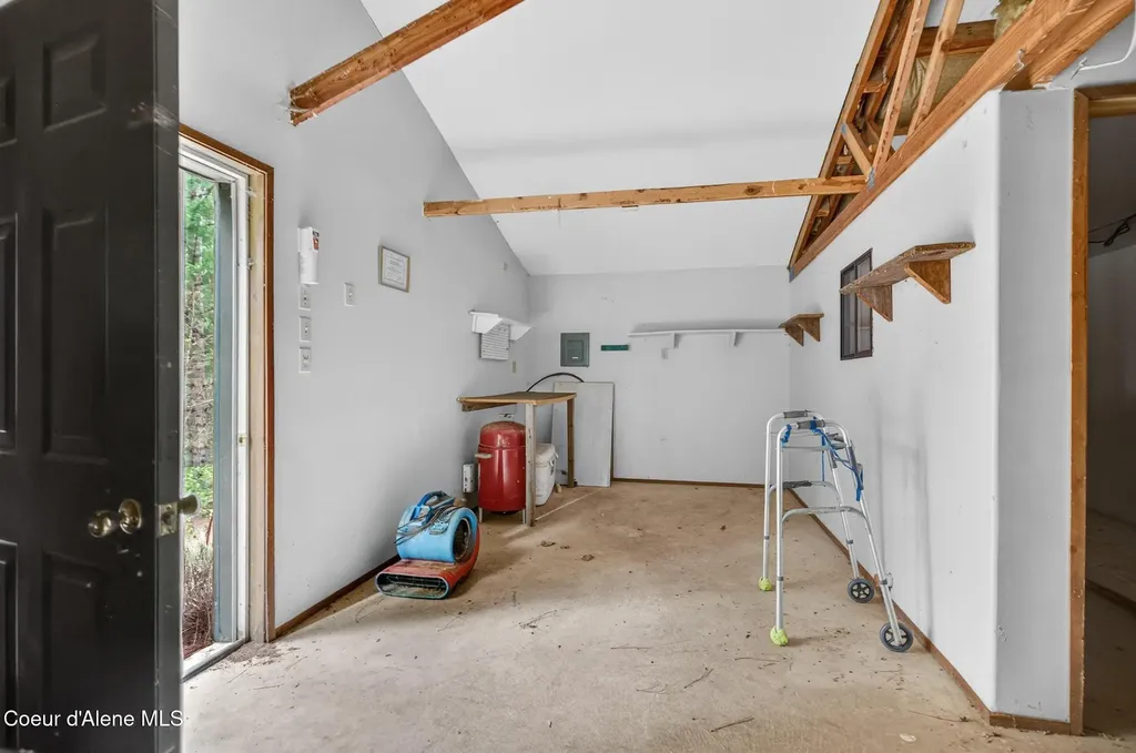17461 N Right Fork Road Hauser ID 83854