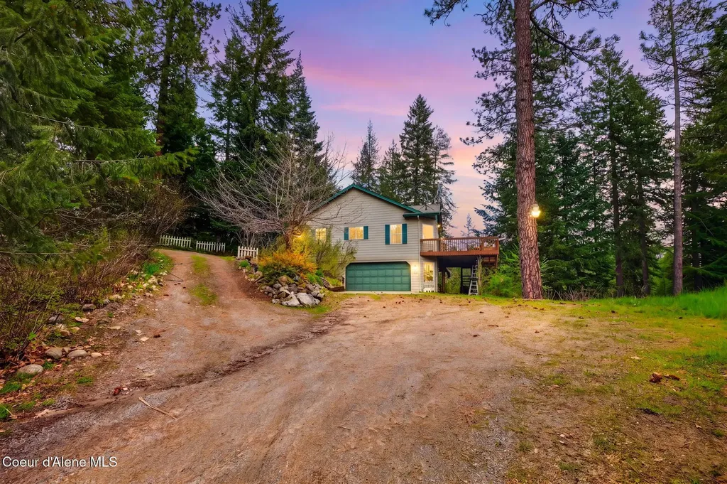 17461 N Right Fork Road Hauser ID 83854