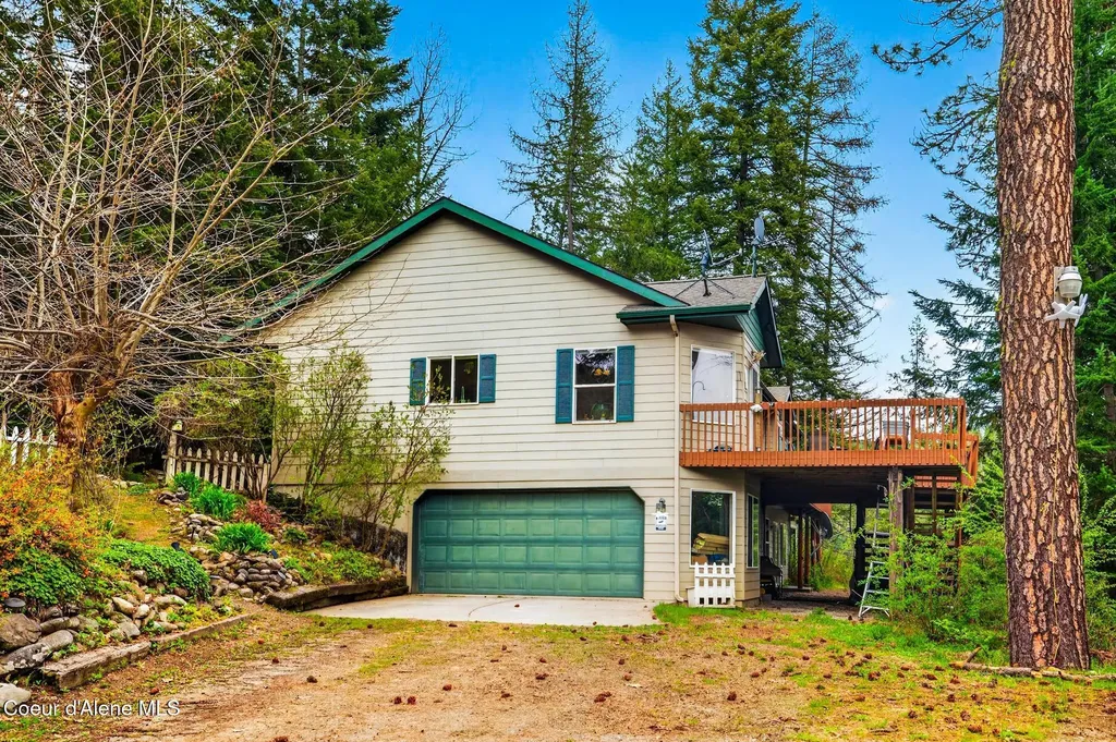 17461 N Right Fork Road Hauser ID 83854