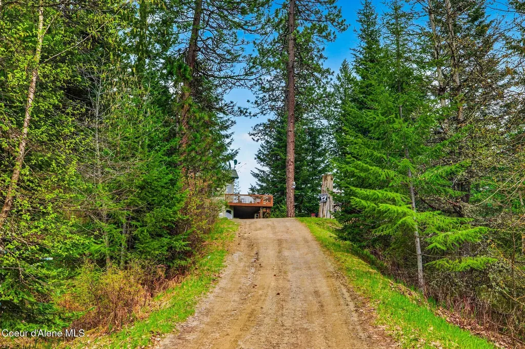 17461 N Right Fork Road Hauser ID 83854