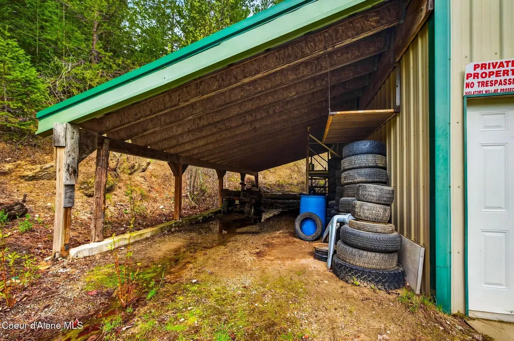 17461 N Right Fork Road Hauser ID 83854