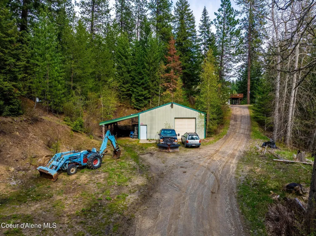 17461 N Right Fork Road Hauser ID 83854