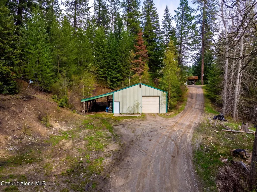 17461 N Right Fork Road Hauser ID 83854