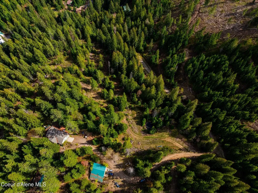 17461 N Right Fork Road Hauser ID 83854