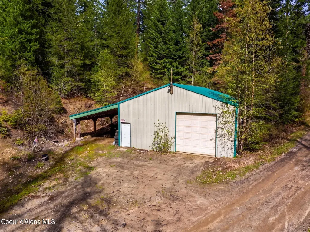 17461 N Right Fork Road Hauser ID 83854