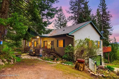 17461 N Right Fork Road Hauser ID 83854