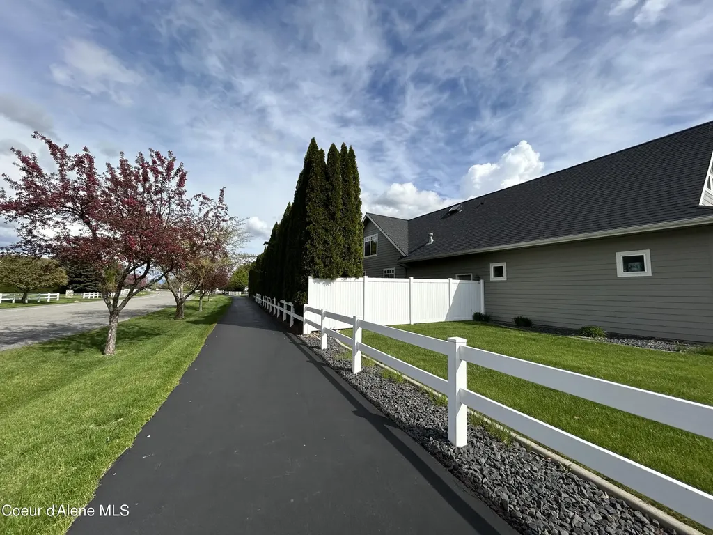 2460 W Polo Green Avenue Post Falls ID 83854