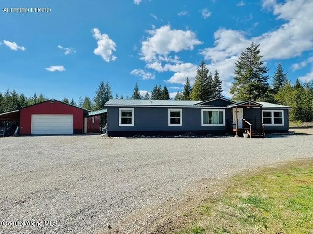 4062 W Seasons Road Rathdrum ID 83858