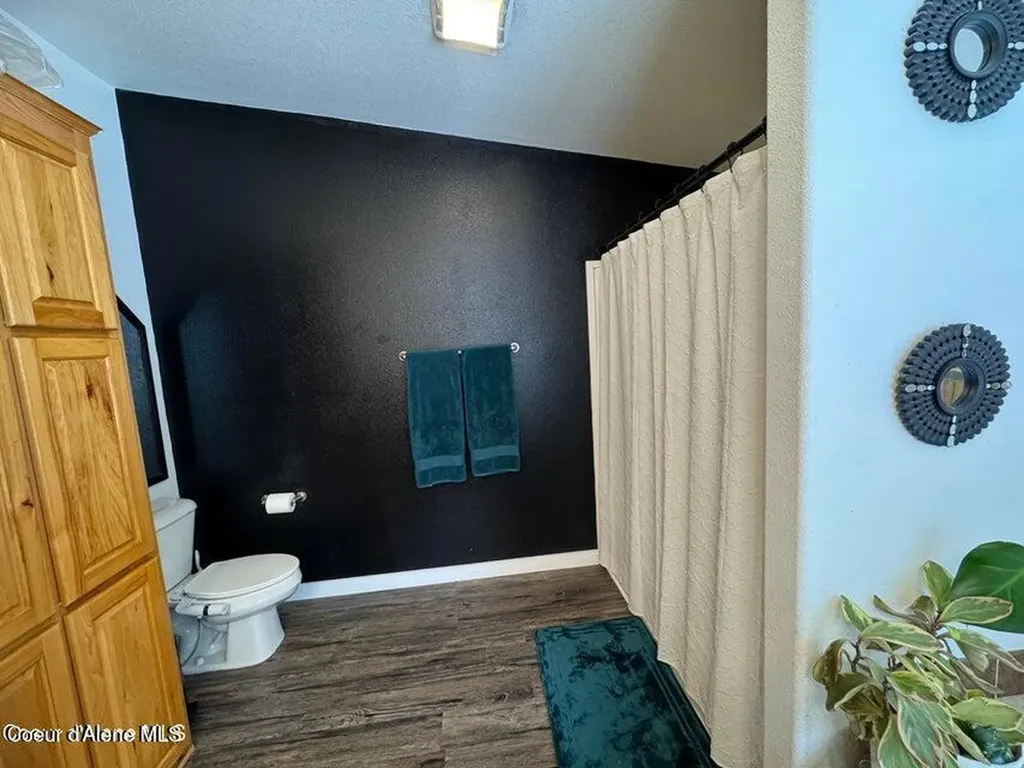 4062 W Seasons Road Rathdrum ID 83858