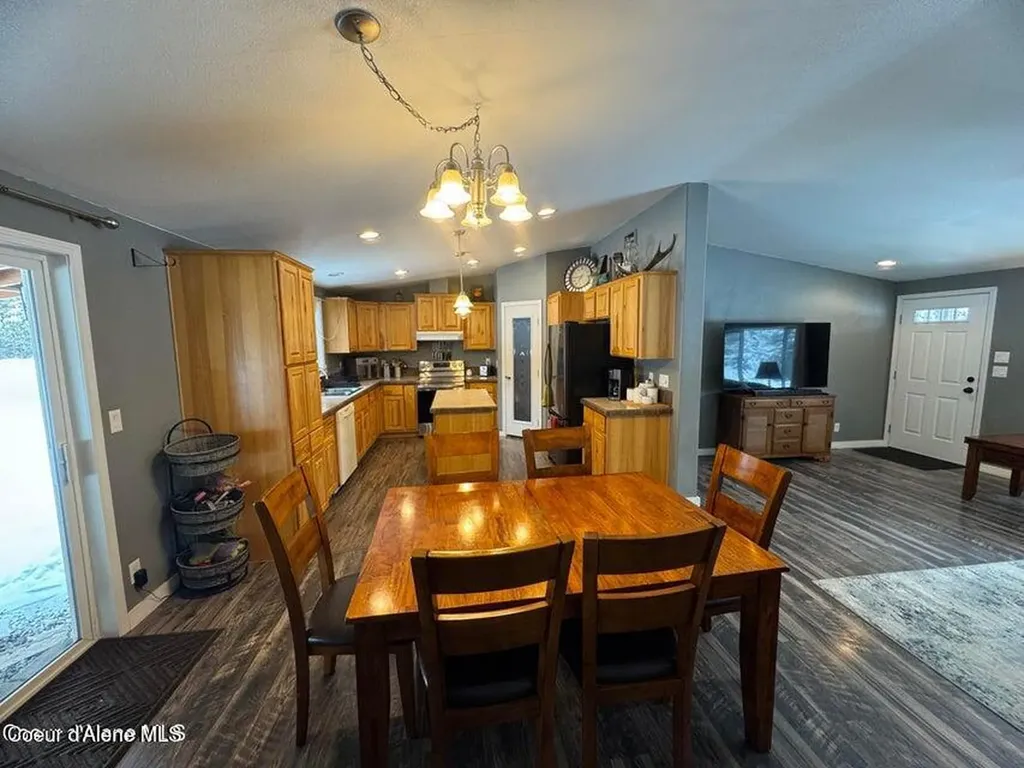 4062 W Seasons Road Rathdrum ID 83858