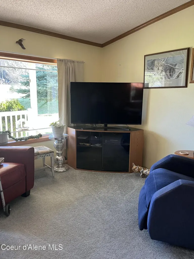 11913 S River Road Cataldo ID 83810