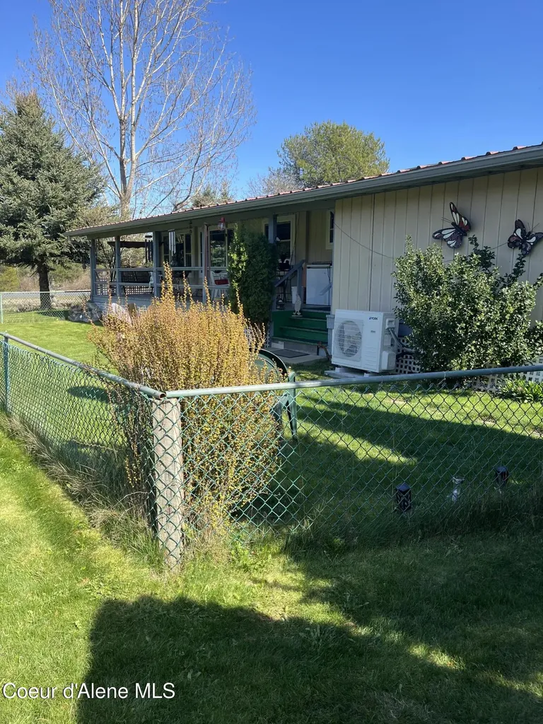 11913 S River Road Cataldo ID 83810