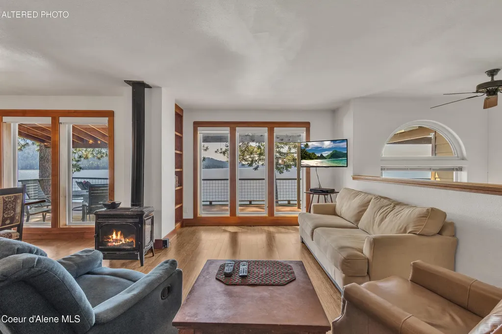 428 E Beachhouse Lane Harrison ID 83833
