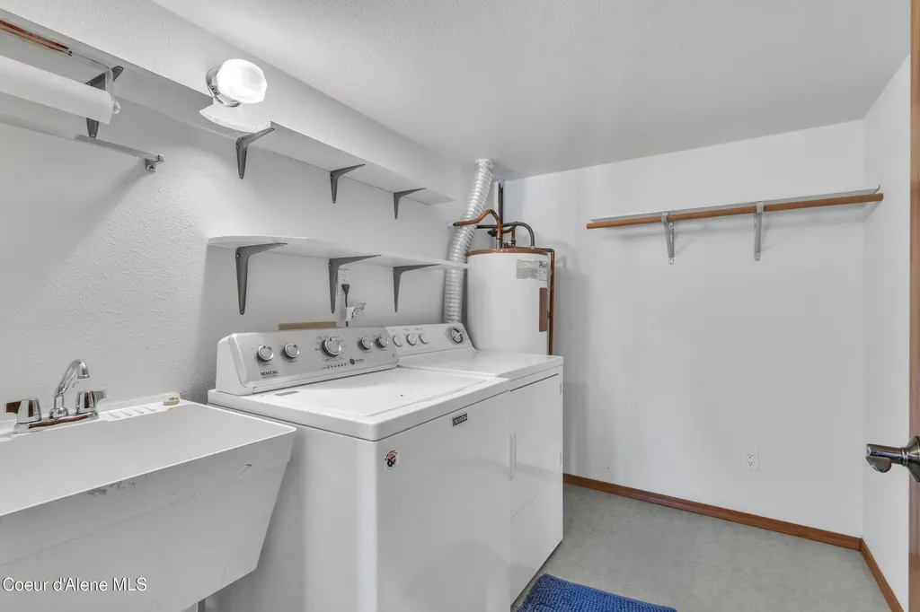 428 E Beachhouse Lane Harrison ID 83833