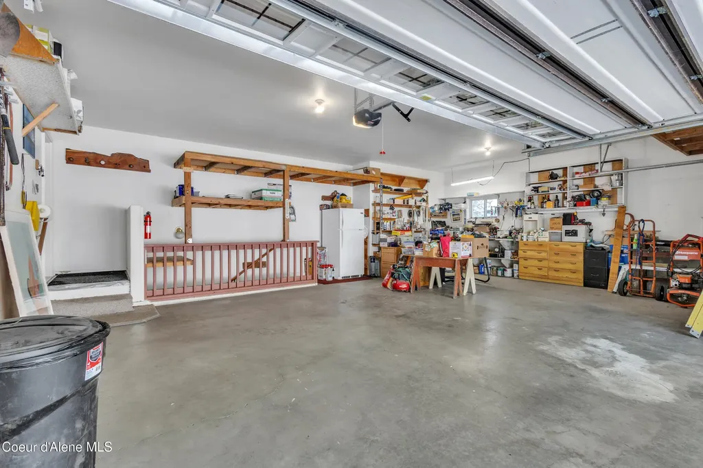 428 E Beachhouse Lane Harrison ID 83833