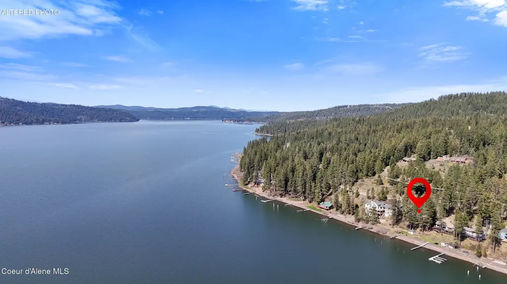 428 E Beachhouse Lane Harrison ID 83833