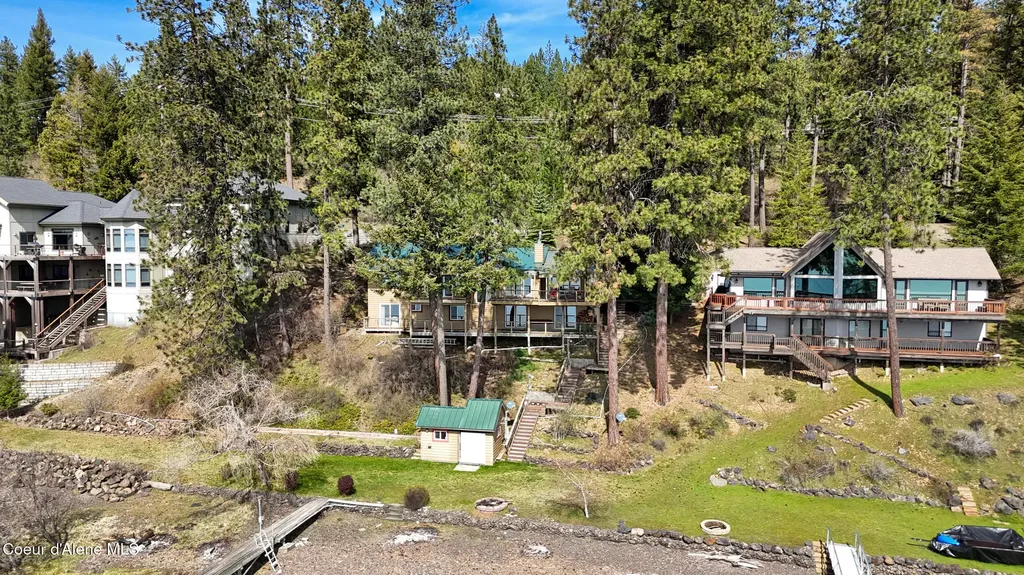 428 E Beachhouse Lane Harrison ID 83833