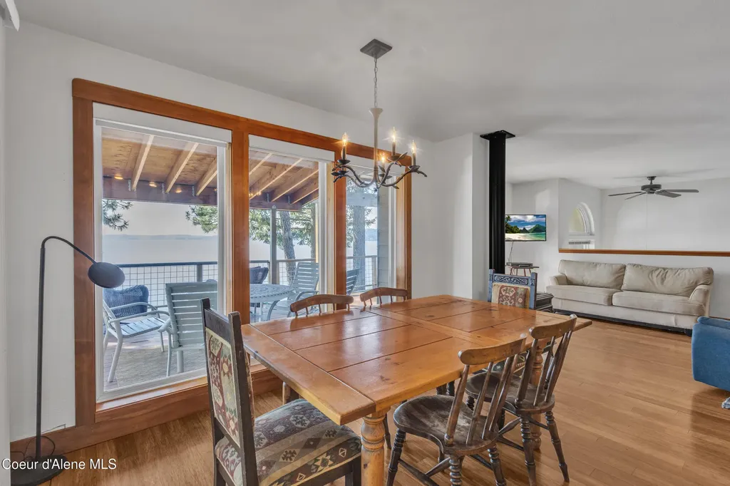 428 E Beachhouse Lane Harrison ID 83833