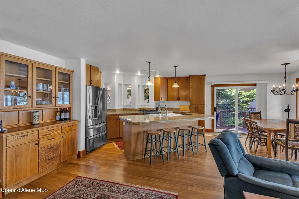 428 E Beachhouse Lane Harrison ID 83833