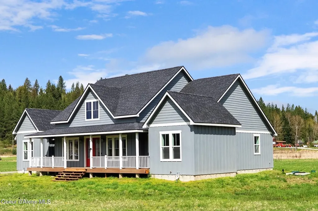 51 Pumphouse Lane Sagle ID 83860