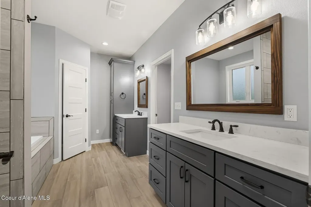 51 Pumphouse Lane Sagle ID 83860